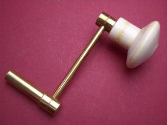 Aufzugschlüssel als Kurbel für Stand-, Wand- & Tischuhren in Messing mit Holzgriff 