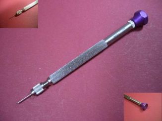 Sehr hochwertiger Schraubendreher mit auswechselbarer Klinge 0,5 mm. Schweizer Produktion Werkzeug 