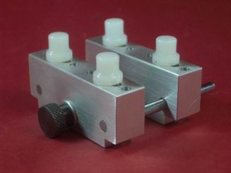 Jumbo Gehäuse - und Werkhalter-Set in stabiler Ausführung aus Aluminium mit 4 Einsätze 