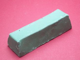 Polierpaste in grün, für mittlere Politur aller Metalle 
