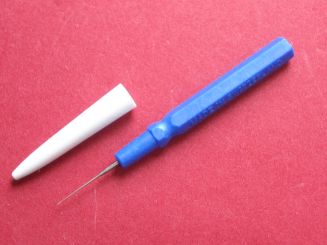 Ölgeber Werkzeug für Armbanduhren. Farbe: blau 