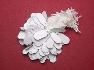 100 Etiketten mit Faden Preisschilder 8mm x 15mm