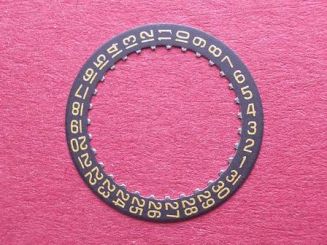 ETA Datumsscheibe, Kaliber 956.112, goldene Schrift auf schwarzem Grund, Datumsfenster bei der 3 