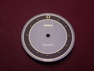 Omega Zifferblatt, Ø 27,5mm, anthrazit/schwarz mit goldfarbenen Inlays 