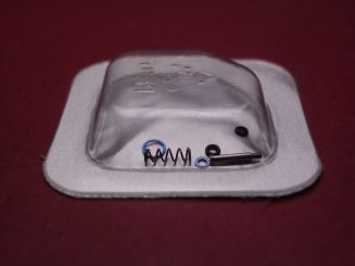 Baume & Mercier Capeland Set für Drücker: vier Dichtungen, Feder und Schraube, MV800087 