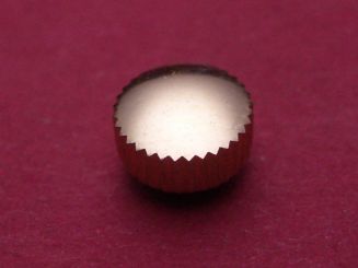 Uhrenkrone gelb vergoldet, schöne alte Qualität,  Ø ca. 4,5mm, Höhe ca. 3,1mm /2,25mm, Tubus 2mm, Gewinde 0,9 