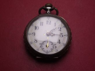 Taschenuhr, Ø 45,3mm, defekt als Ersatzteilträger 