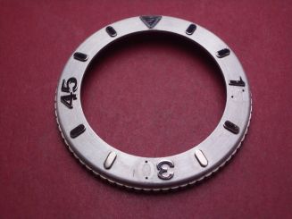 Panerai Lünette, Stahl, Außen-Ø 46,7mm, Innen-Ø 33,5mm, 3 Indikator fehlen, gebraucht 