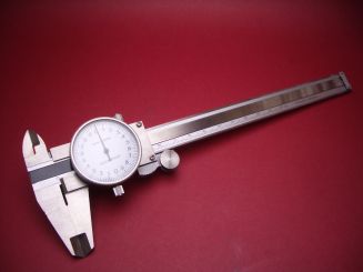 Schieblehre mit Messuhr Messbereich bis 150mm, Schweizer Qualität 