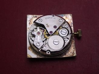 Zentra Uhrwerk mit Zifferblatt, Zeigern & Krone, Ø 23,6mm, gebraucht 