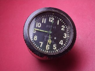 1 Komplette Uhr, Flugzeug-Borduhr ABP-M, 27 Volt, Ø 6,6cm, gebraucht 