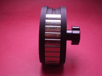 Halterung zum Polieren etc. von Metallarmbändern, größenverstellbar (Verkauf ohne abgebildetes Band) 