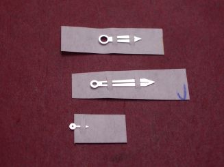 Baume & Mercier Zeigersatz, rhodiniert, Maße: Stunde Ø 150 Länge 6,9mm, Minute Ø 85 Länge 11,5mm Sekunde Länge 3,2mm 