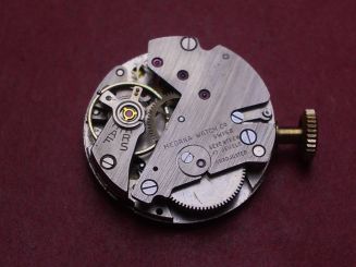 MST (Roamer) Uhrwerk Kal. 446 mit Medina Zifferblatt & Zeigern, Handaufzug, Ø 19,7mm, NOS (New Old Stock) 