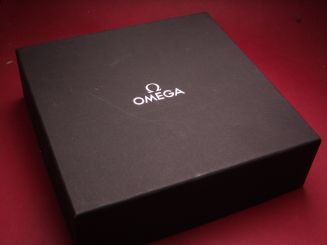 Omega Box, 18cm x 18cm x 5cm, gebraucht 