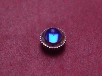 Uhrenkrone, weiß, Ø 4,6mm, Höhe 3,7mm, Gewinde 0,9mm, mit blauem Stein 