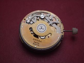 Omega Uhrwerk Kal. 1040 (Basis Lemania Kal. 1340), für Omega Speedmaster Mark III Ref. 176.002, NOS (New Old Stock) 