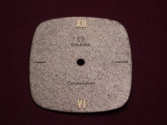 Omega Zifferblatt, ca. 26,9mm x 27,1mm, gold mit Glitzer mit goldfarbenen Inlays 