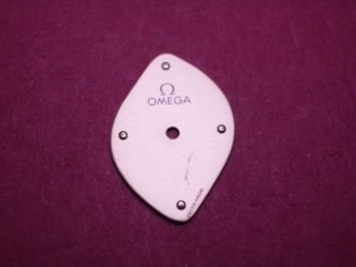 Omega Zifferblatt, ca. 11,2mm x 16,4mm, gold mit goldfarbenen Inlays 