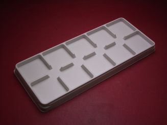Aufbewahrungs-, /Transport- / oder Sortierschale mit weichem Stoffschutz an der Unterseite, 20cm x 8,5cm x 1cm, 10 Fächer für bspw. Zifferblätter, gebraucht 