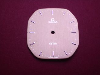 Omega Zifferblatt, 25,7mm x 26,7mm, gold mit silberfarbenen Inlays 