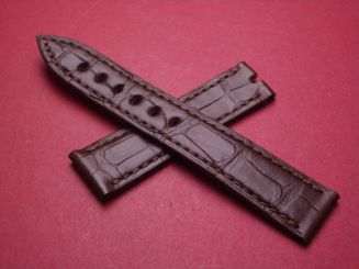 Breguet Lederarmband, Krokodil, Breite: 18mm im Verlauf auf 16mm, Längen: Lochseite 105mm & Schließenseite 65mm, braun, ohne Schließe 