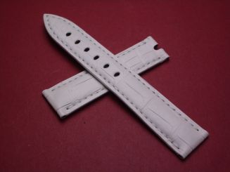 Breguet Lederarmband, Krokodil, Breite: 18mm im Verlauf auf 16mm, Längen: Lochseite 105mm & Schließenseite 65mm, weiß, ohne Schließe, GCU.986.MS.WM 