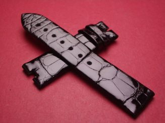 Breguet Lederarmband, Krokodil, Breite: 18mm im Verlauf auf 16mm, Zwischenbreite: 4,8mm, Längen: Lochseite 95mm & Schließenseite 60mm, schwarz, ohne Schließe, GCU.986.R/1.NNB 