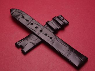 Breguet Lederarmband, Krokodil, Breite: 16mm im Verlauf auf 14mm, Zwischenbreite: 4,5mm, Längen: Lochseite 105mm & Schließenseite 65mm, schwarz, ohne Schließe, GCU.964.R/2.NNS 