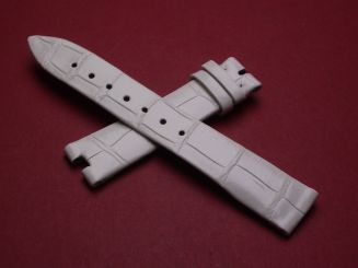 Breguet Lederarmband, Krokodil, Breite: 16mm im Verlauf auf 14mm, Zwischenbreite: 4,4mm, Längen: Lochseite 105mm & Schließenseite 65mm, weiß, ohne Schließe, GCU.964.R/2.NWB 