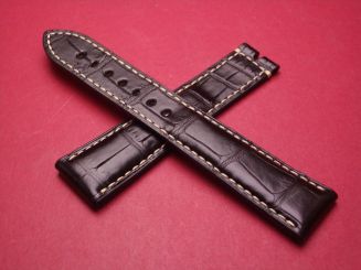 Breguet Lederarmband, Krokodil, Breite: 22mm im Verlauf auf 18mm, Längen: Lochseite 125mm & Schließenseite 90mm, schwarz mit heller Naht, ohne Schließe, GCU.9ZV.MS.NS.21 