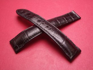 Omega Uhren-Armband, Schaufenstermodell, Krokoleder, Breite: 19mm im Verlauf auf 16mm, Längen: Lochseite 105mm & Schließenseite 100mm, schwarz, ohne Schließe, gebraucht aber ungetragen 