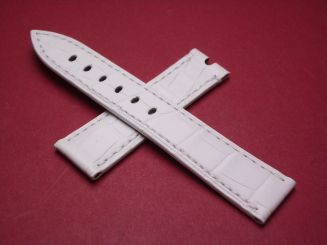 Breguet Lederarmband, Krokodil, Breite: 18mm im Verlauf auf 16mm, Längen: Lochseite 105mm & Schließenseite 65mm, weiß, ohne Schließe, GCU.964.R/2.NWB 