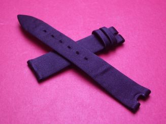 Breguet Lederarmband, mit Stoffüberzug, Breite: 17mm im Verlauf auf 14mm, Zwischenbreite: 4,9mm, Längen: Lochseite 105mm & Schließenseite 65mm, schwarz, ohne Schließe, gebraucht 