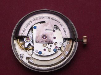 Uhrwerk Movado Cal. 531, mit Zifferblatt und Zeigern 