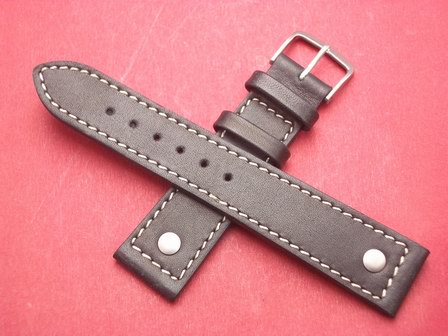 Leder-Armband aus Sattelleder mit Niete 20mm im Verlauf auf 18mm Farbe: Schwarz 