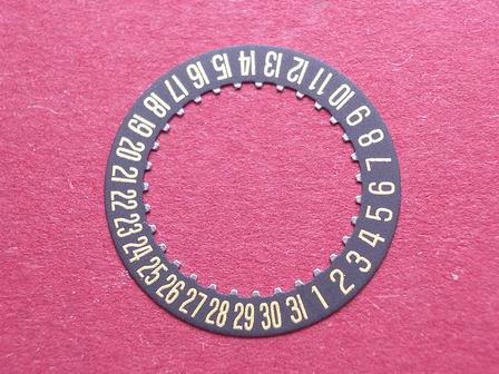 ETA Datumsscheibe, Kaliber 256.111, goldene Schrift auf schwarzem Grund, Datumsfenster bei der 6 