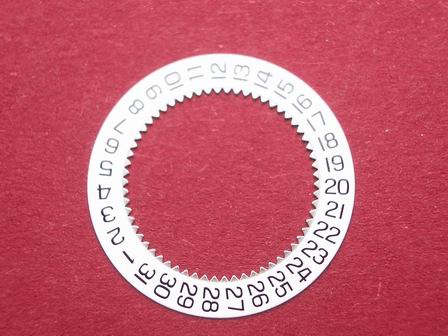 ETA Datumsscheibe, Kaliber 256.461, schwarze Schrift auf weißem Grund,  Datumsfenster bei der 4,3 