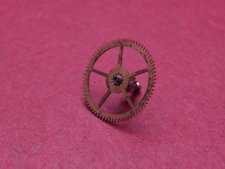 Omega 420 - Teile-Nr. 1224 - Minutenrad mit Minutenrohr 