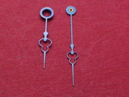 Taschenuhr-Zeiger blau, Loch-Ø Std/Min 150/<30, Länge Stundenzeiger: ca. 12,8mm, Länge Minutenzeiger ca. 16,8mm 