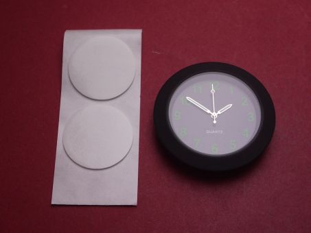 Komplette Uhr, Quartz, mit doppelseitigen Klebefolien, Chromgehäuse schwarz mattiert, Außen-Ø 42,9mm, Innen-Ø 33,0mm 