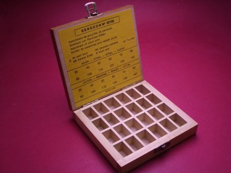 Bergeon Aufbewahrungs- und Sortierbox, , 9,7cm x 9,8cm x 2,7cm, gebraucht 