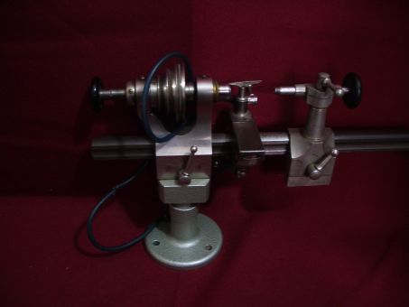 8mm Uhrmacherdrehbank mit Stichelauflage und Spannzangen, gebraucht 