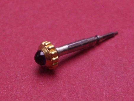 Cartier Krone für VLC PM, vergoldetes Silber, mit eingefasstem Spinell, Kal. 081 & tech. Referenz: 0157, ohne innenliegende Dichtung, 49770522 