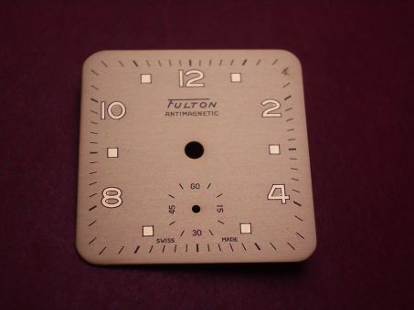 Arogno Zifferblatt, 24,5mm x 24,5mm, goldfarben, "FULTON", für Kal. 153, Ref. 2570, NOS (New Old Stock) 