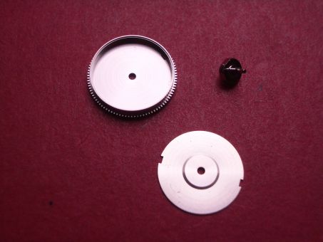 Federhaus mit Federhausdeckel und Federhauskern 