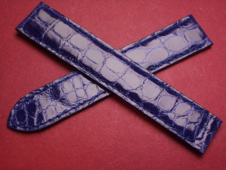 Krokodil-Leder-Armband, signiert: Kaufmann, für Cartier, 17mm im Verlauf auf 16mm, Farbe: blau glänzend , für Faltschließe 