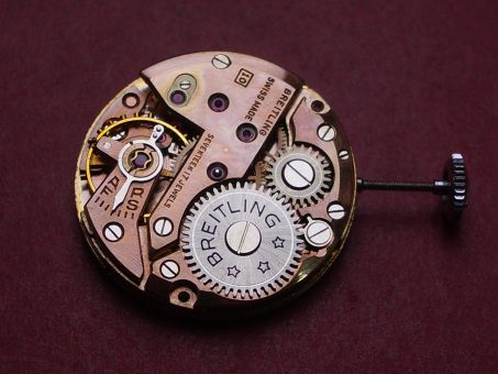 FHF Uhrwerk Kal. 186 (Breitling), Handaufzug, NOS (New Old Stock) 