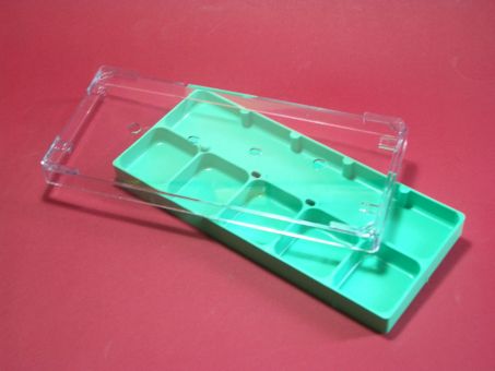 Stapelbare Aufbewahrungsdose Box mit 6 Fächern grün mit Deckel