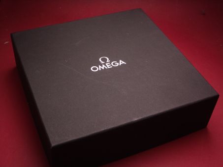 Omega Box, 18cm x 18cm x 5cm, gebraucht 